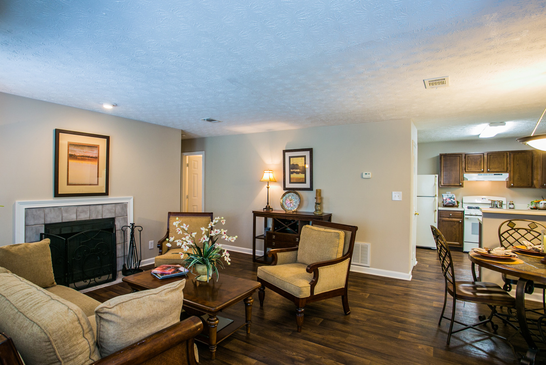 Belmont Crossing Charming Apartments in Riverdale, GA