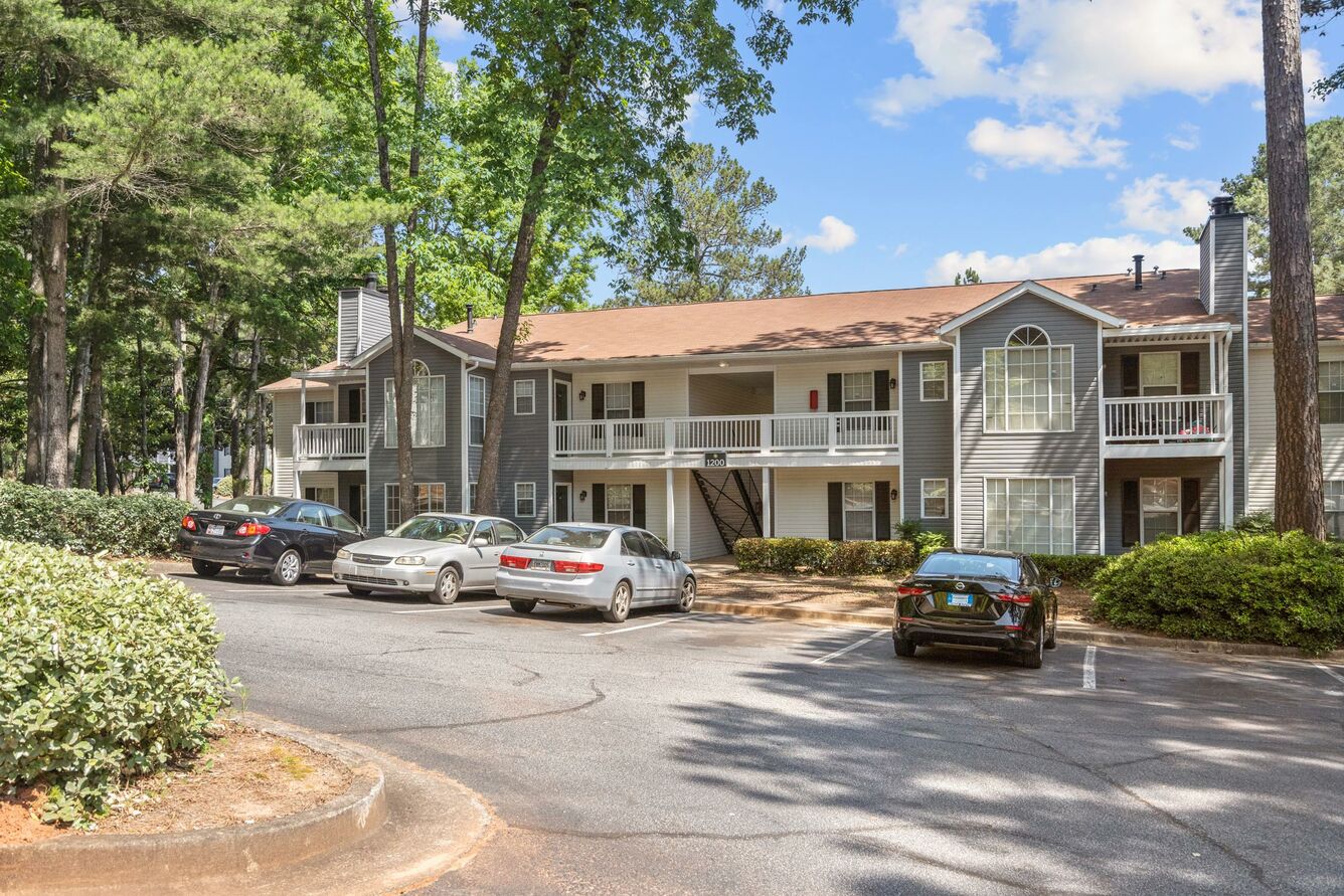 Belmont Crossing Charming Apartments in Riverdale, GA