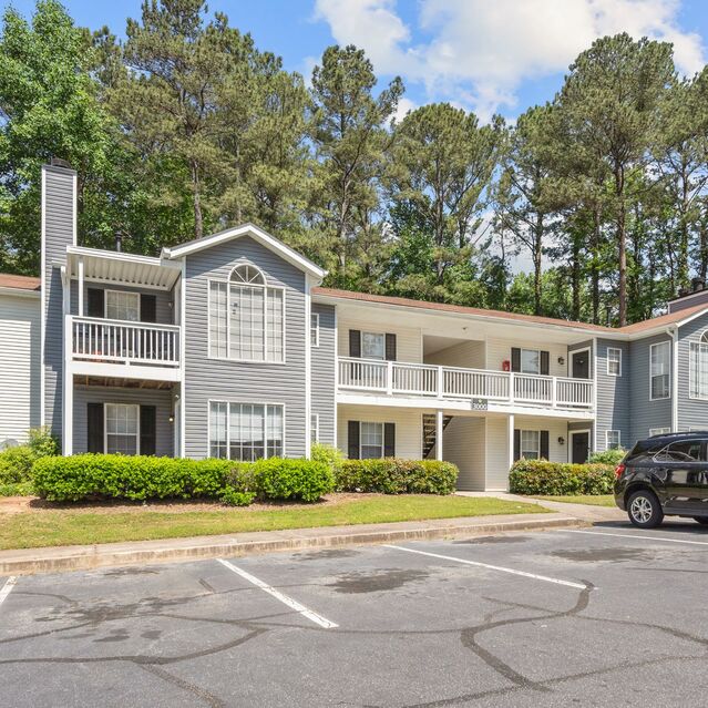 Belmont Crossing Charming Apartments in Riverdale, GA