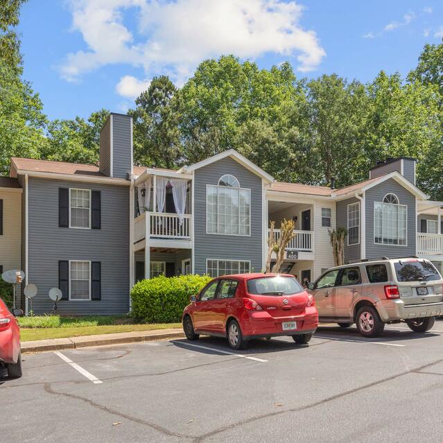 Belmont Crossing Charming Apartments in Riverdale, GA